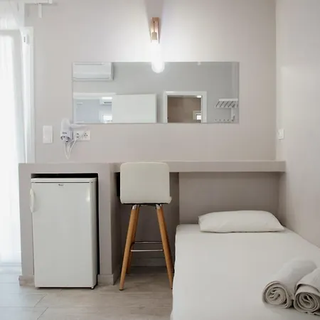 아파트호텔 Manthos Place 3*