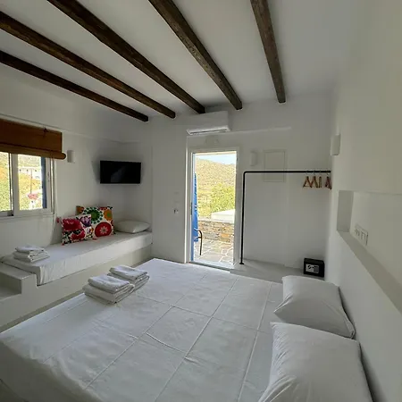 Manthos Place 아파트호텔 3*