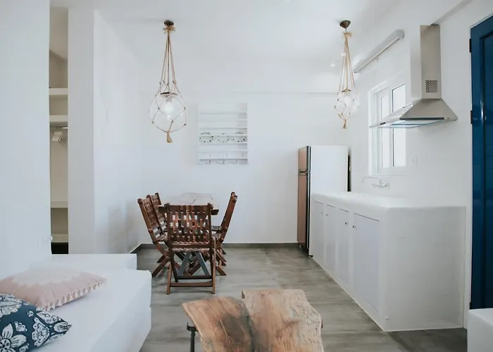 Aparthotel Manthos Place Mylopotas