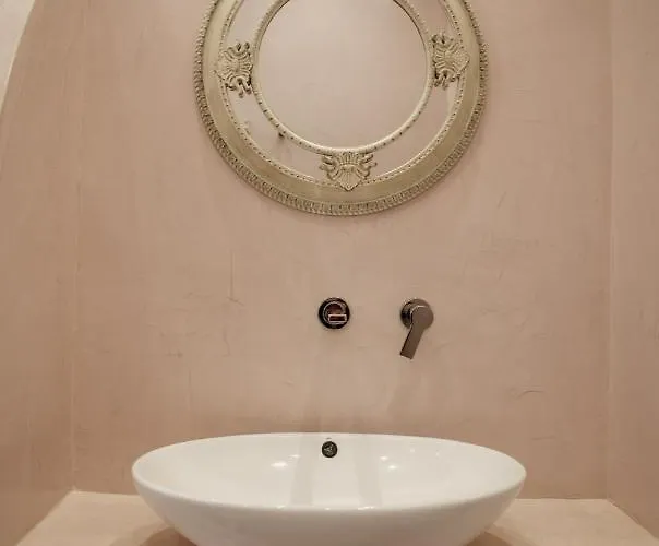 Manthos Place Aparthotel 3*