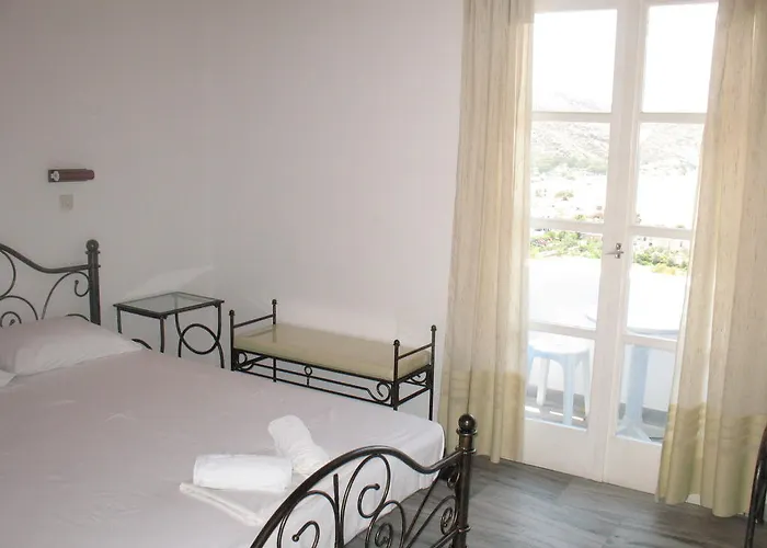 Aparthotel Manthos Place Mylopotas