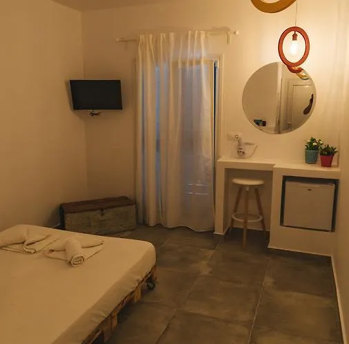 Manthos Place 3* Mylopotas