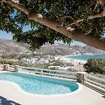 Manthos Place Lägenhetshotell 3*