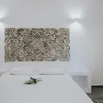 Manthos Place Lägenhetshotell Mylopotas