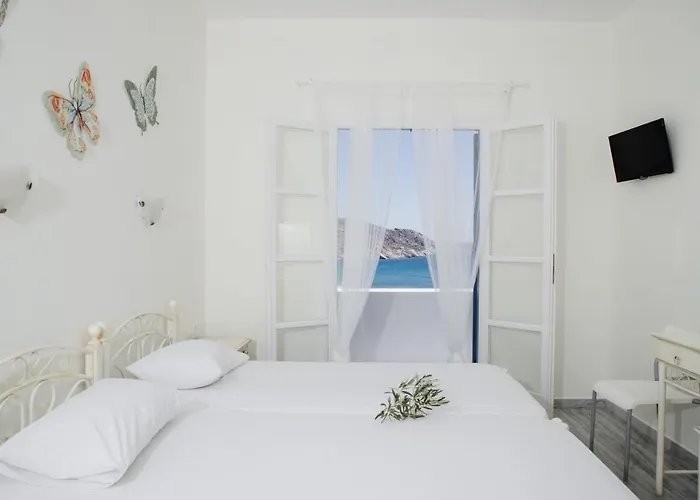 Ξενοδοχείο με διαμερίσματα Manthos Place 3*